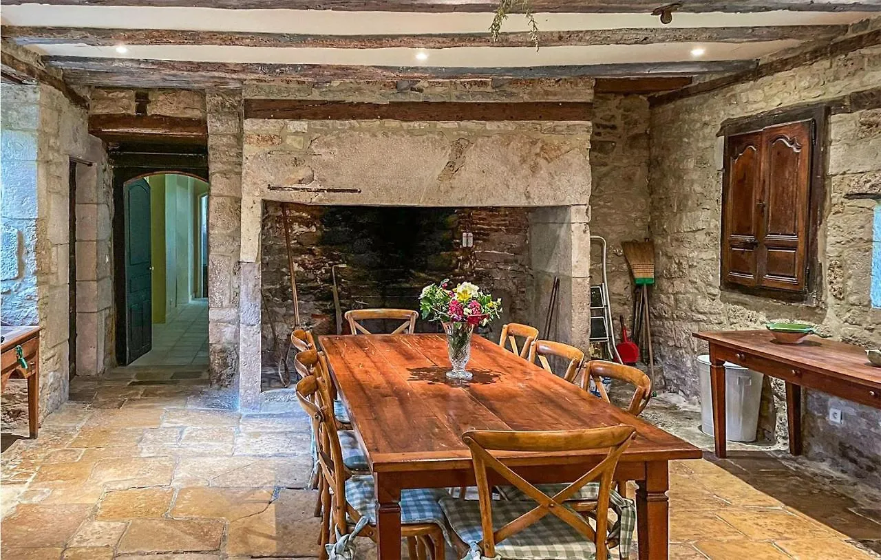 Casa vacanze 5 Bedroom Gorgeous Home In Sarrazac Cressensac-Sarrazac Francia