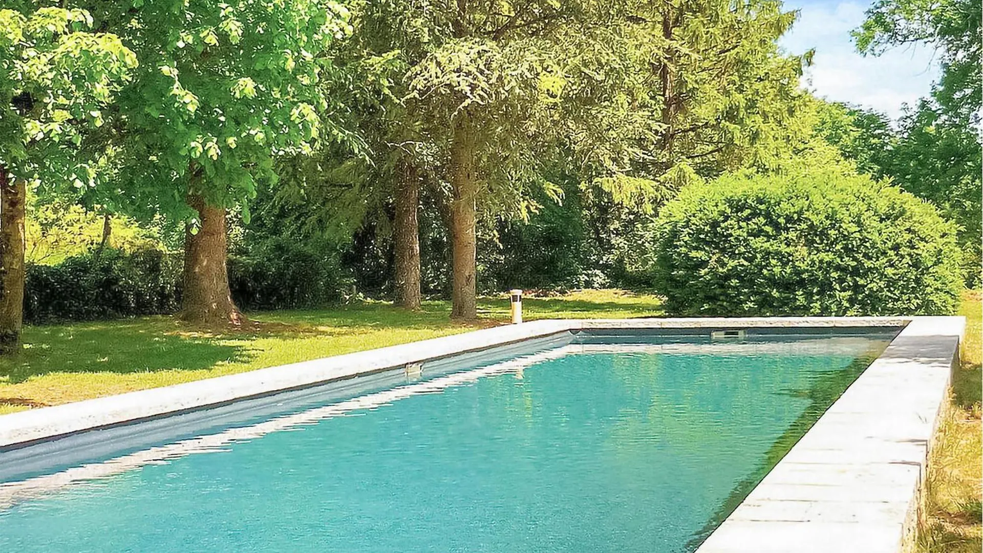 5 Bedroom Gorgeous Home In Sarrazac Cressensac-Sarrazac 0*,  Francia